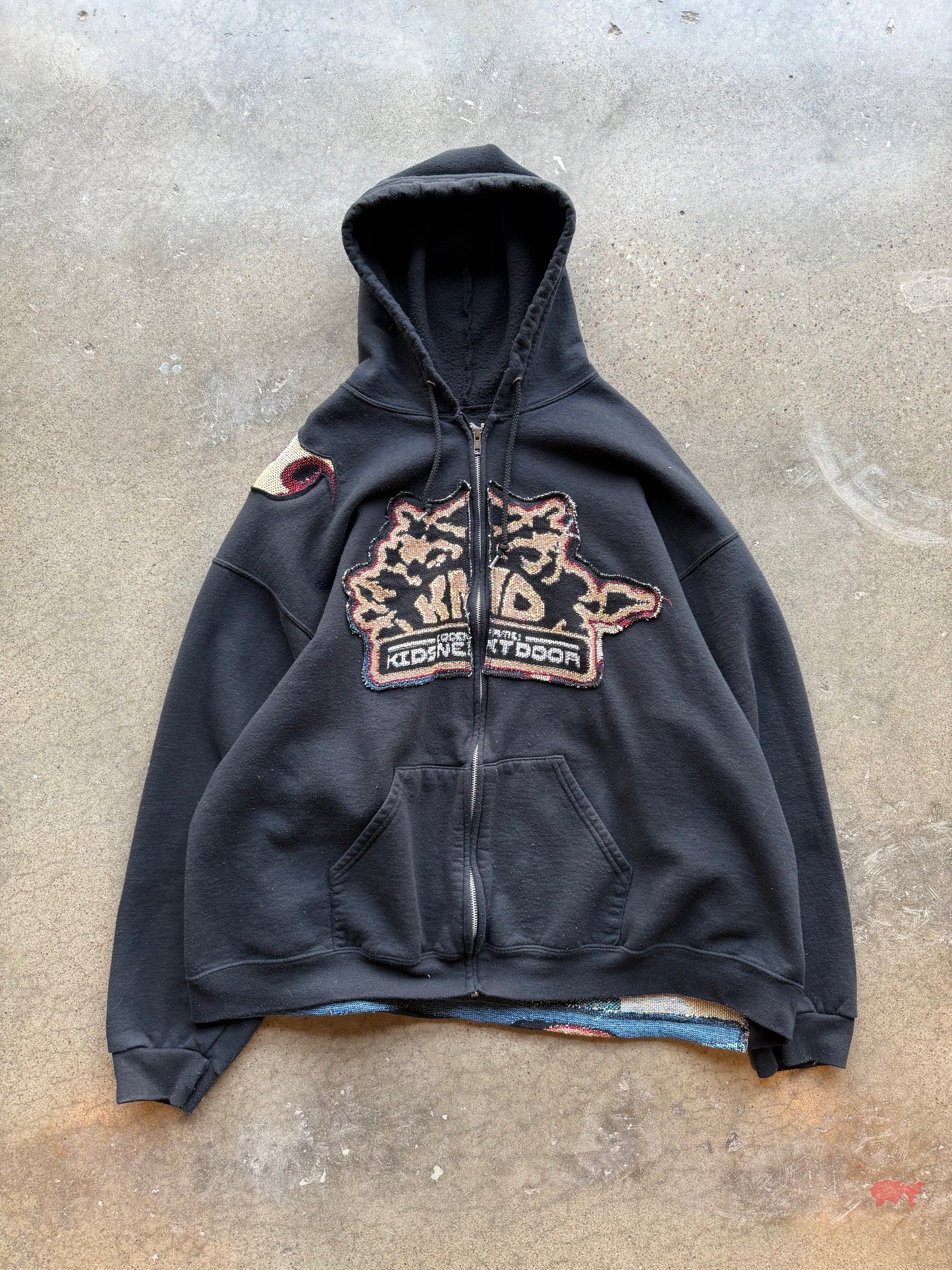 KND Zip Up